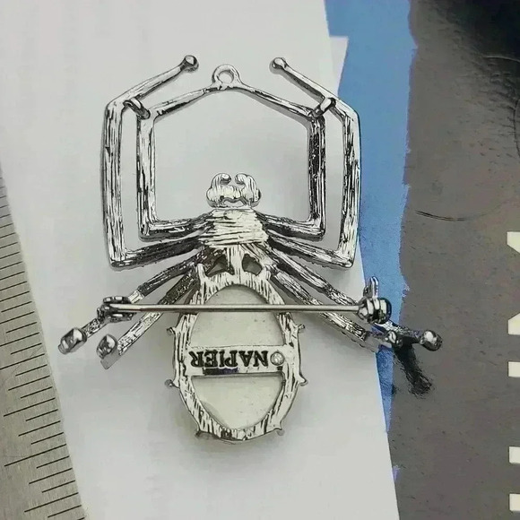 Rare Napier spider rhinestones brooch Silver tone with fuax pearl brown … - Picture 4 of 10